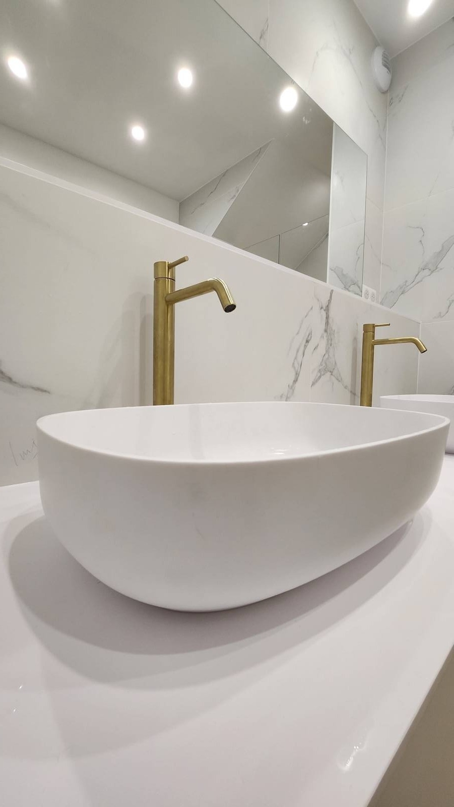 Aménager une salle de bain moderne à Sète 34200 dans l'Hérault