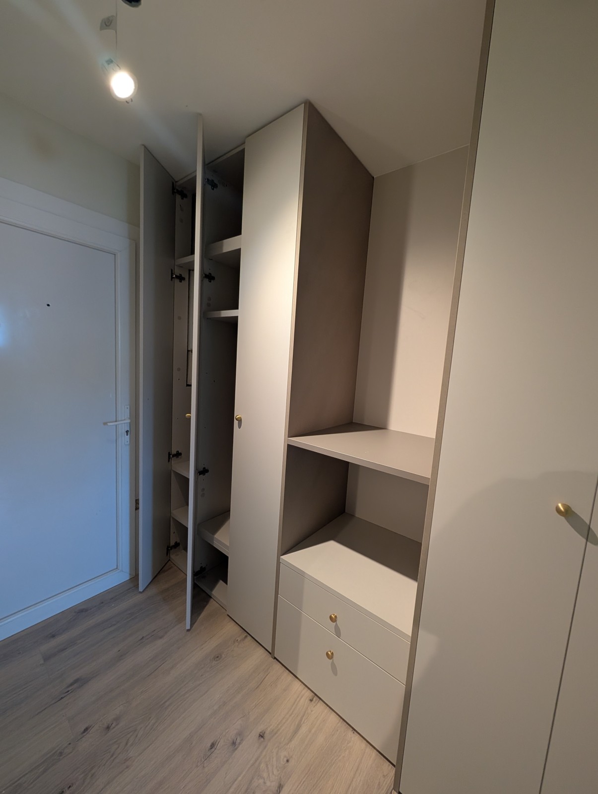 Concevoir son dressing d'entrée à Sète 34200 dans l'Hérault