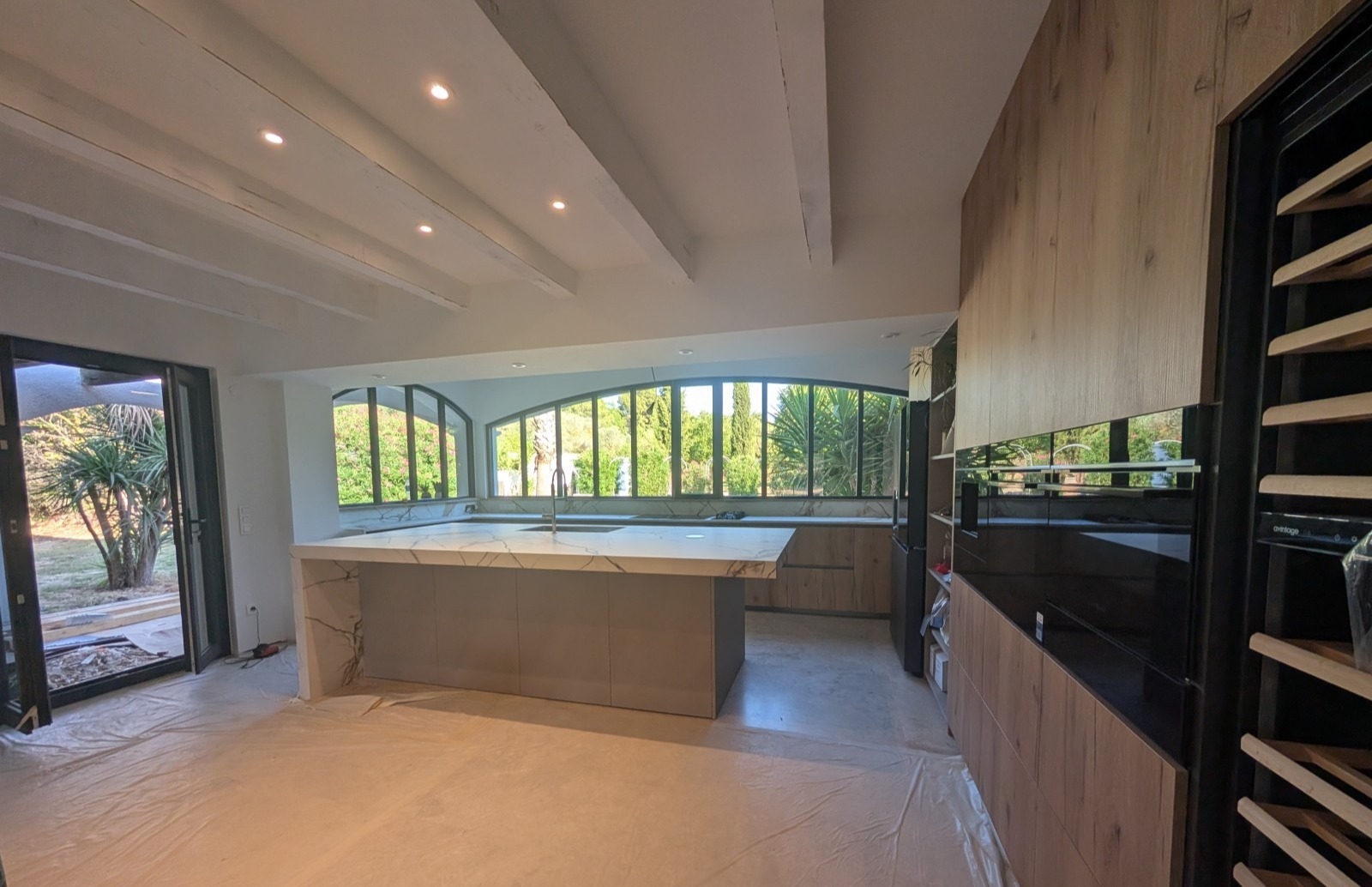 Grande cuisine équipée  avec ilot central Sète 34200 dans l'Hérault