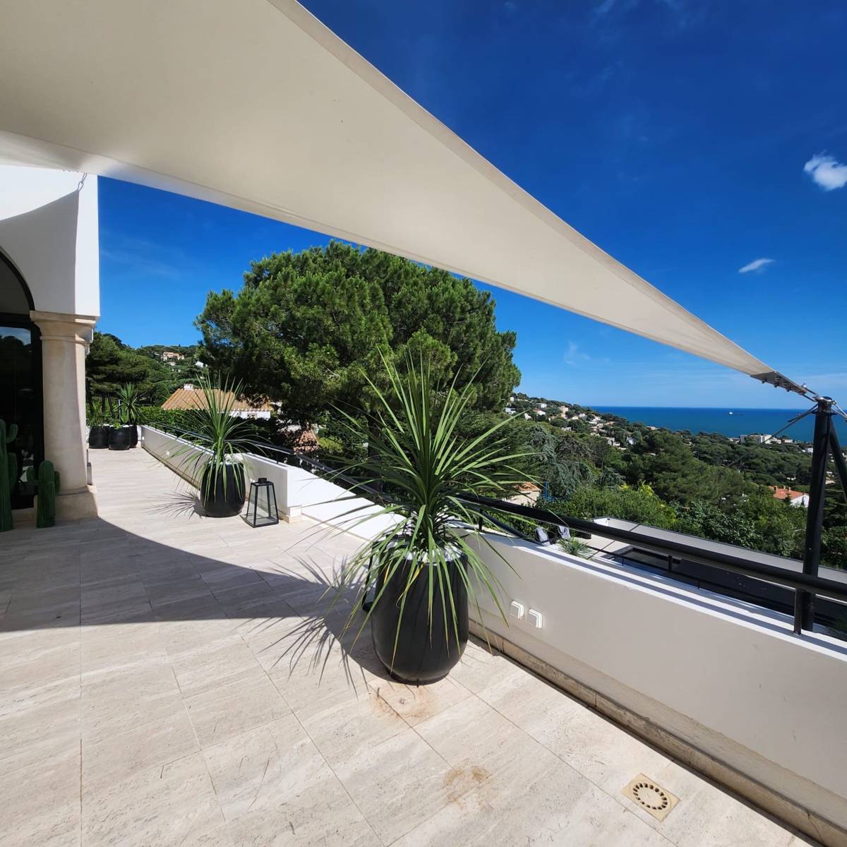 Décoration d'une terrasse à Sète 34200 dans l'Hérault