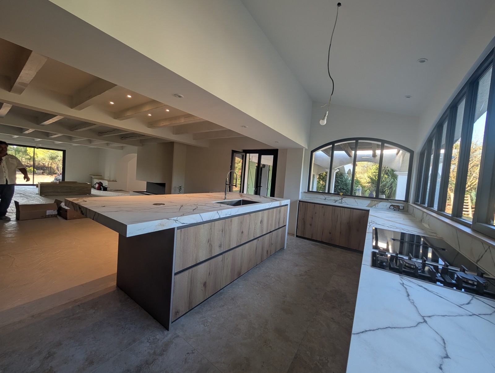 Grande cuisine équipée  avec ilot central Sète 34200 dans l'Hérault