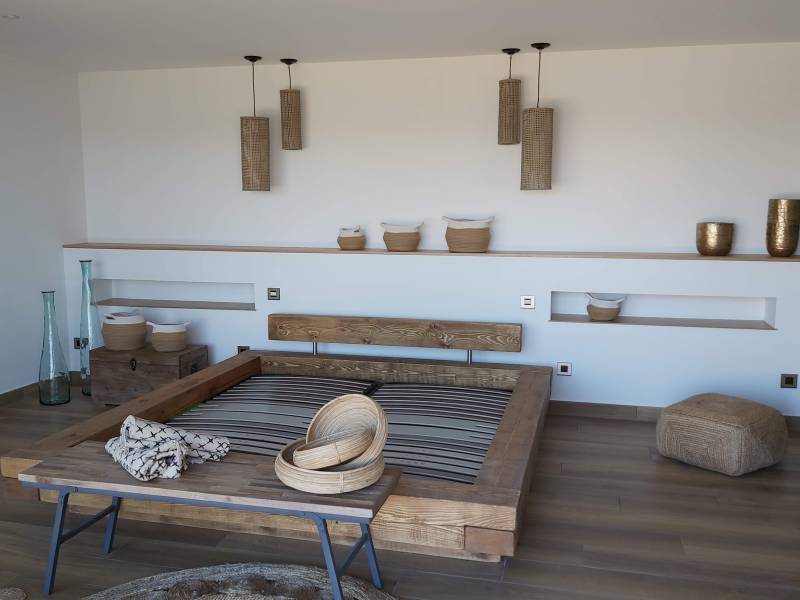 Décorer une chambre parentale avec tête de lit, inspiration chic et bohême à Marseillan près de Agde 34300