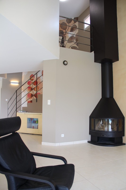 Reportage déco – Une maison de 150 m² sublimée par les couleurs et matières à Balma (31)