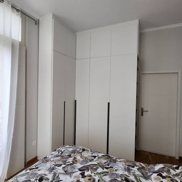 Conception de mobilier design et dressing sur mesure pour mon salon à Béziers 34500 en Occitanie