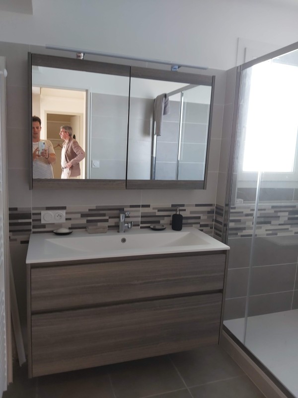 yfgfhkuduuyjd,ngjgvlkfgkgkhckuhjycljviygoifiygg