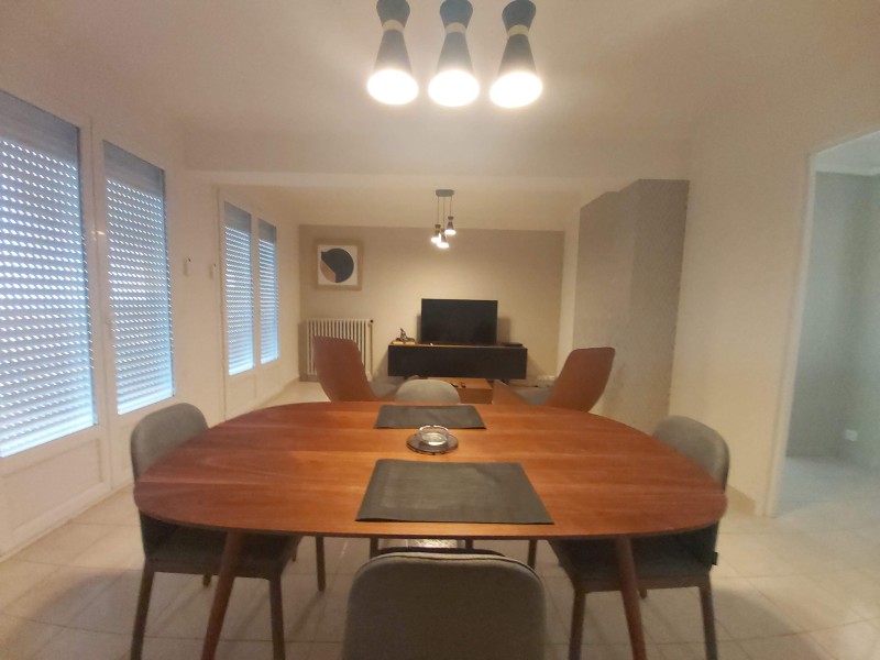 yfgfhkuduuyjd,ngjgvlkfgkgkhckuhjycljviygoifiygg