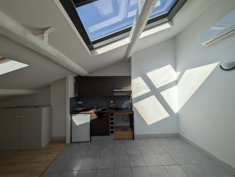 gdjdhdkbdkdndjdjdkdjdkd’ddkdjfjf’fjfn