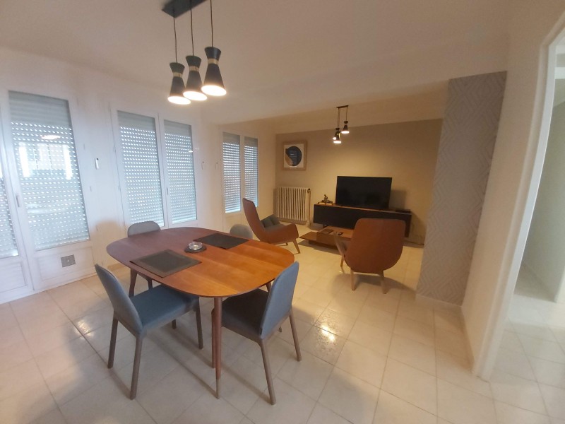 yfgfhkuduuyjd,ngjgvlkfgkgkhckuhjycljviygoifiygg