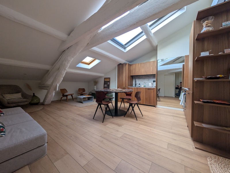 Cuisine haut de gamme en centre-ville de Sète, quartier des Halles : conception sur mesure, matériaux qualitatifs et finitions premium.