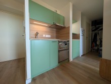 Notre zone d'activité pour ce service Création de placards sur mesure avec portes coulissantes et agencement intérieur modulable pour appartement familial à